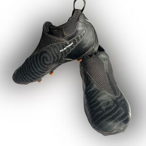 Nike Phantom GX Academy Dynamic Fit FG Soccer Cleats Youth Sz: 2.5Y